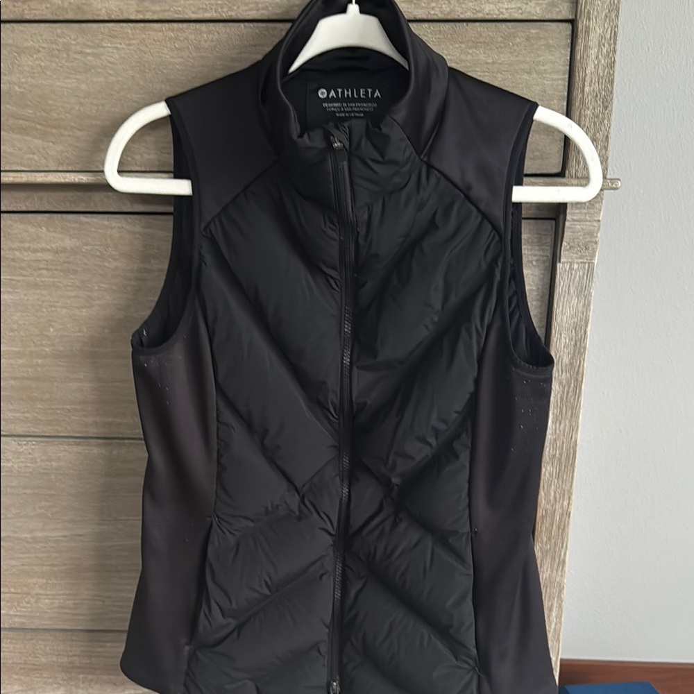Athleta puffer vest black size small